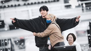 Download lagu Jungkook Surprised! BTS's Jungkook Didn't Expect His Mother to Show Up at Soundcheck Day 2 mp3