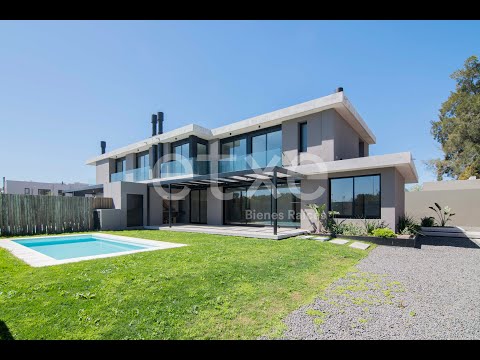 Video de YouTube - Venta de Casa de 3 dormitorios Barrio Parques