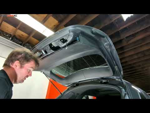 DIY Plate Light Replacement for 2016-2022 Mercedes-Benz GLC (X253)