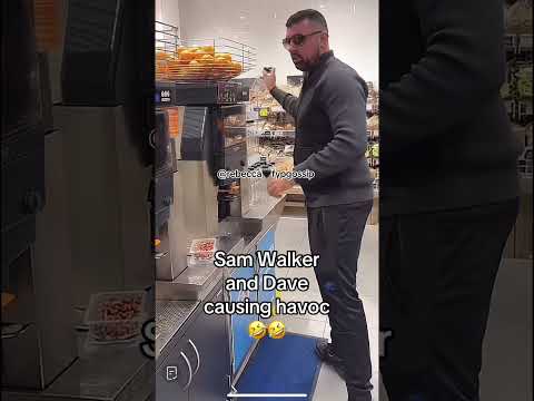 Sam walker and Gay love Try to make Juice