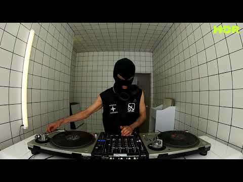 DEAD ON MONDAY - Max Durante / July 27 / 5pm-6pm