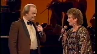 Patsy Riggir and Neil McGough - live TV 1985 (rare!!)