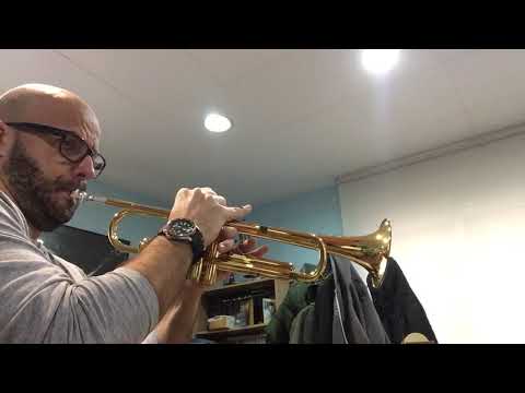 Escuchar, leer y tocar vol.1, Viaje espacial (track 32)- trompeta