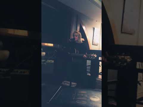 Fade Into You - Mazzy Star (Cover) Megan Gunia