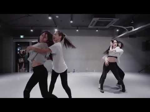 ბოიბენდი სამკაცა - მაგარი ტარკი გაქვს, ბრავო (Boibendi samkaca - magari traki gaqvs, bavo) SW33T