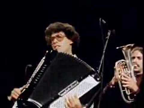 klezmer conservatory band - a freiylekhe nakht in gan eydn