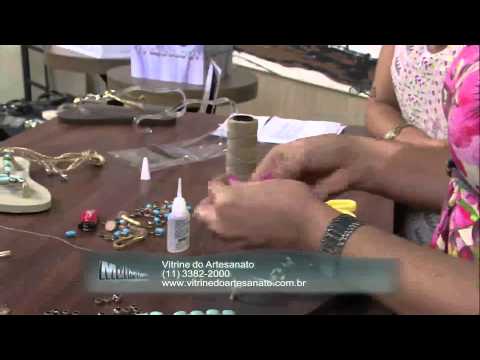 Mulher.com 29/01/2013 Helena Couventaris - Customização de chinelo 2/2