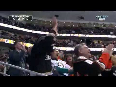 Anaheim Ducks - Colorado Avalanche (24.02.2013) Teemu Selänne tekee NHL-uran 250 ylivoimamaalin