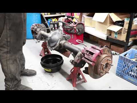 Foxbody 8.8 Differential 5 Lug & Disc Brake Swap - JUNKYARD MOD