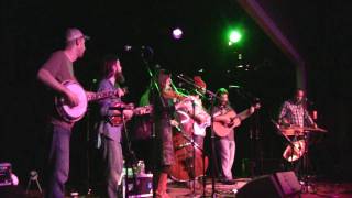 12 Greensky Bluegrass 2011-03-11 Help Me Hang On