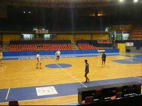 Uros Dusanic (trening za KMF Ekonomist), hala Cair