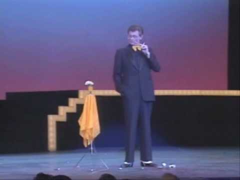 Tom Mullica performs his cigarette act at Fism '88 The Hague