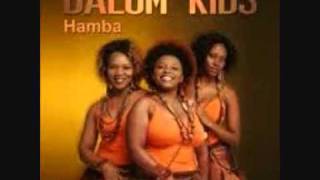 Download lagu Dalom kids - Makomakoma mp3 Download lagu Dalom kids - Makomakoma mp3