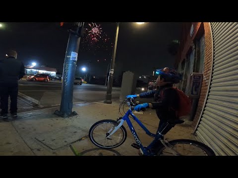Woom 4 Kids Bicycle (Night Ride with the GoPro 9)