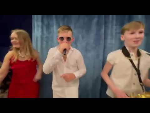 Popiela 5. klase Citi zēni "Limuzīns uz krīta"