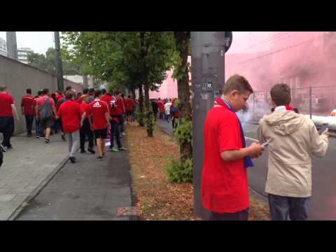 FC Bayern II vs. 1860 II: Bengalos am Grünwalder Stadion