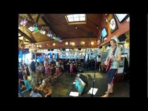 Chad Van Herk - Leavin' Footprints - Live in Maui (Upbeat Version)