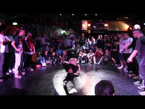 ONEL, ZOOB & ROBIN vs UNSTOPABULLZ @ FLOOR MASTERZ 2013 - 3 VS 3 Final