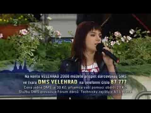 Ewa Farna - Boží mlejny melou - Velehrad - Live + Text