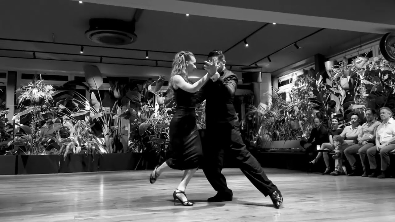 Video thumbnail for Julio Saavedra and Florencia Blanco. Tango 3/3. (Juan D’Azienzo- Tierrita) @Tangostories