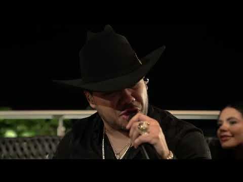 Gerardo Coronel "El Jerry' - La Diferencia [En Vivo Con Mariachi]