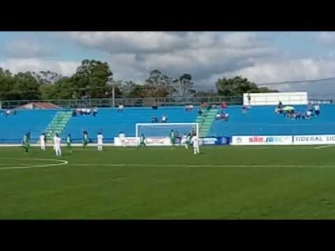 Penalty for Independente FSJ against Vere FC