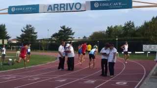 preview picture of video '12° Meeting Regionale Verdatletica - Santhià - 800m maschile - 1a serie'