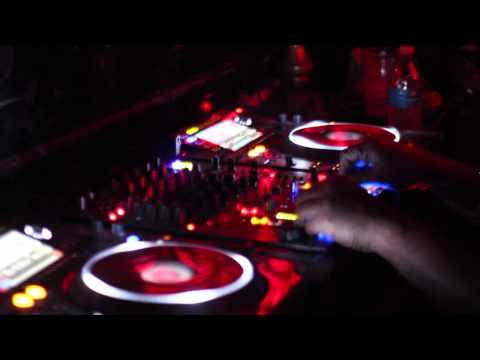 NITIN (No 19) & Leo Leal (Cobra Voyage)