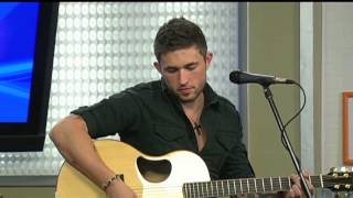 Michael Ray Performs &#39;23 Psalm&#39;
