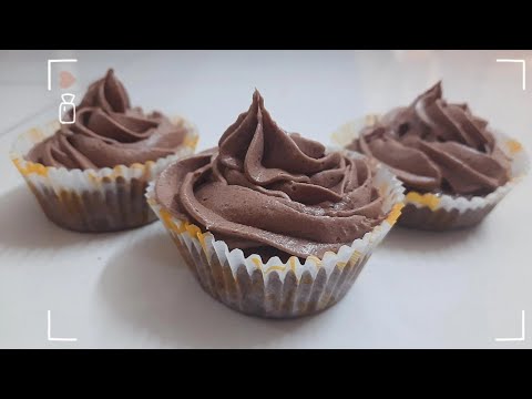 Chocolate Cupcakes with Chocolate Fudge Frosting| New Year Special Recipe| Bhagyashri Oke.