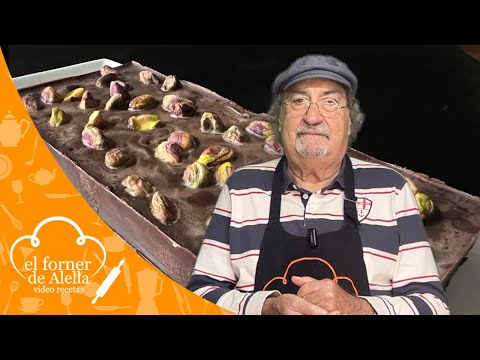 Turrón de chocolate con pistachos