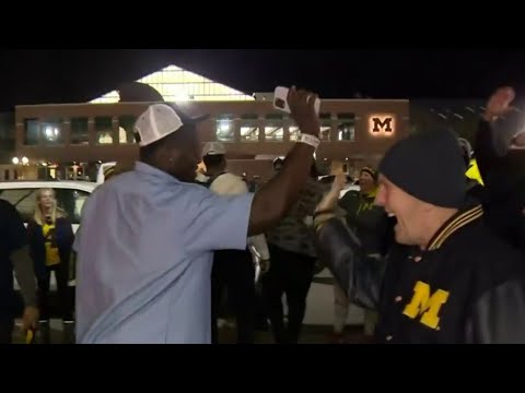 Wolverines greeted by fans in Ann Arbor after beating Ohio State