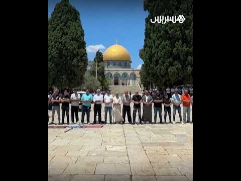 فلسطينيون يقيمون صلاة الغائب بالمسجد الأقصى على الراحل إسماعيل هنية