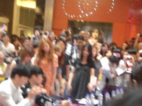 120812 4minute @ HK APM (2)