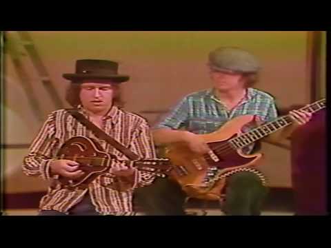 Wonderful Grand Band 1980 Series Opening and "Black Slippers"