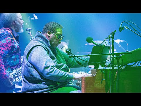 Melvin Seals & JGB
