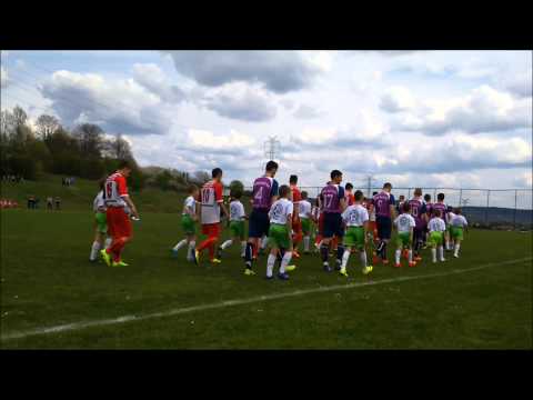 ISKRA Iskrzynia i dzieci z Krośnieńskiej Akademii Piłkarskiej