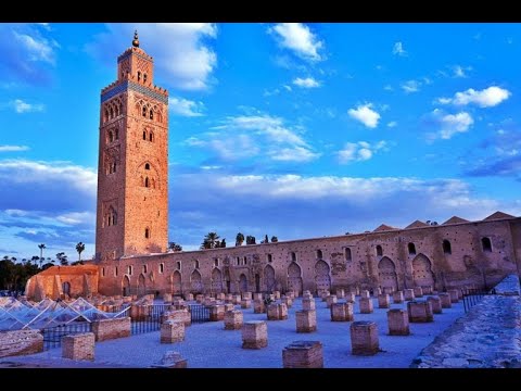 Morocco: Marrakech, Walking Full Walking Tour Minaret de la Koutoubia & Jemma el-Fnaa