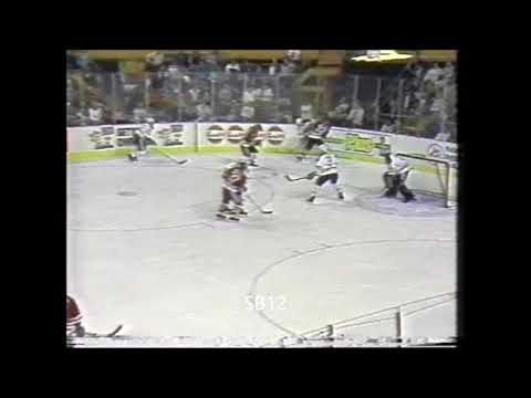 Jocelyn Lemieux hit Richard Smehlik Oct. 21/1992