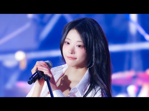 [8K] 260405 QWER '메아리‘ 히나 직캠 @2026체리블라썸뮤직페스티벌 ㅣ진해 군항제