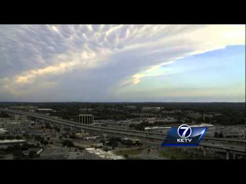 Timelapse of Mammatus clouds over Omaha area Friday
