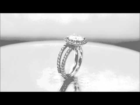 18K WHITE GOLD ROUND DIAMOND ENGAGEMENT RING AND BAND 2.52CTW H-VS2 - KNR INC - 482