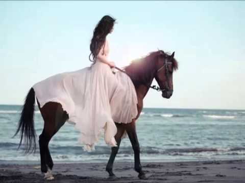 Deepcentral ft.  Eleftheria - Raindrops