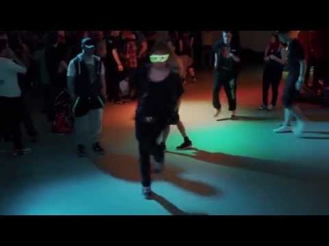 Melbourne Shuffle Meet Hannover // Raveolution V Indoor (Ser0x Edition)