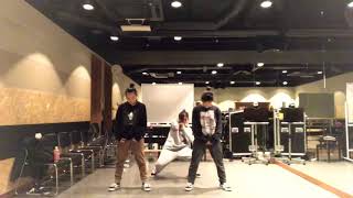 &quot;DeeDZ&quot; The PACK/Oh Go