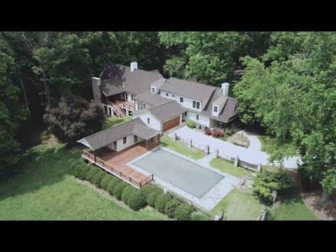 From the Pool House to the Farmhouse, this Ipe Deck is Stunning!