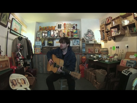 I Am A Tiny Man - Thom Morecroft