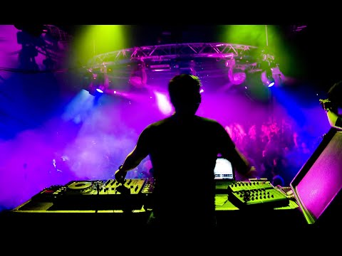 Out Now - Future Shock (W-Jay & Mr Matt 2015 Rework) [OUT NOW!]