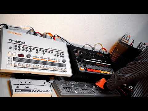 TB-303 + TT-303 + TR-808 + TR-909 : Real ReBirth RB-338