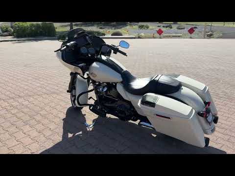 FLTRXS 2022 Road Glide® Special